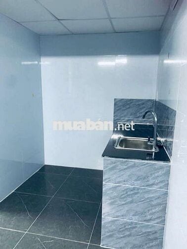 Hẻm 233 Nguyễn Văn Cừ, Trọ mới xây không chung chủ