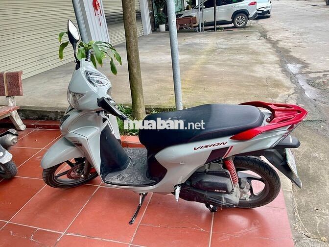 Honda Vision 2025 Xám 3000km