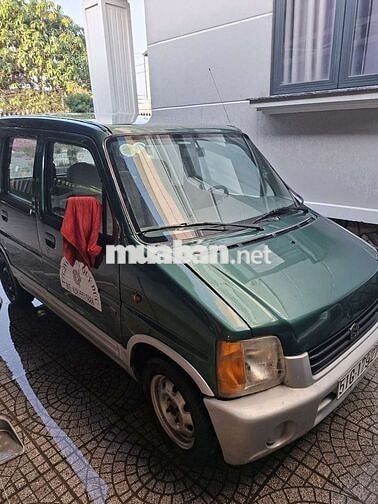 Suzuki 4 chỗ màu Xanh lá