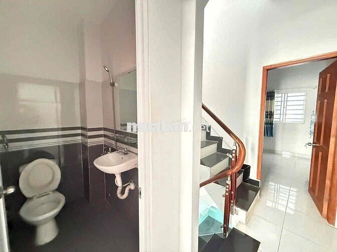 Cho thuê nhà nguyên căn Phạm Thị Kỳ nhà bè giá 8tr
