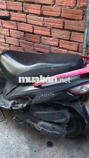 SYM Attila Đỏ Còn xài tốt để nhẹ là nổ máy êm ru