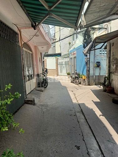 Bán nhà giấy kê khai 1999 hxh ngay nhà thờ Bến Hải, Gò Vấp