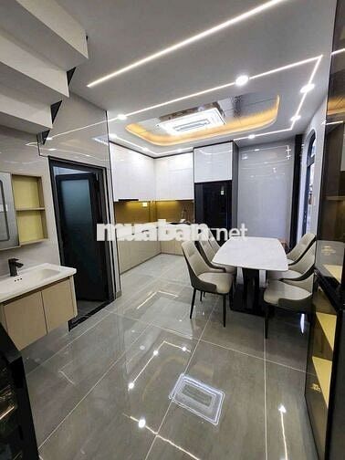 NHÀ ĐẸP 5 TẦNG ( FULL NỘI THẤT ) MÃ LÒ 4M X 13M HƯỚNG ĐÔNG NAM