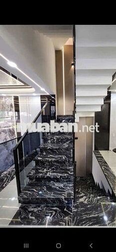 NHÀ ĐẸP 5 TẦNG ( FULL NỘI THẤT ) MÃ LÒ 4M X 13M HƯỚNG ĐÔNG NAM