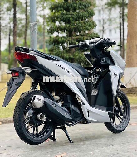 Honda Vario 150 Bạc