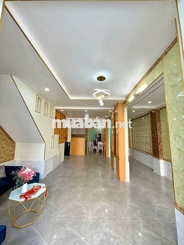 (Gấp) GIẢM 500Triệu Nhà Mặt Tiền Ngang 6m trung tâm Thương Mại VinCom
