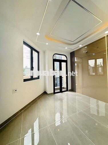 NHÀ ĐẸP 5 TẦNG ( FULL NỘI THẤT ) MÃ LÒ 4M X 13M HƯỚNG ĐÔNG NAM