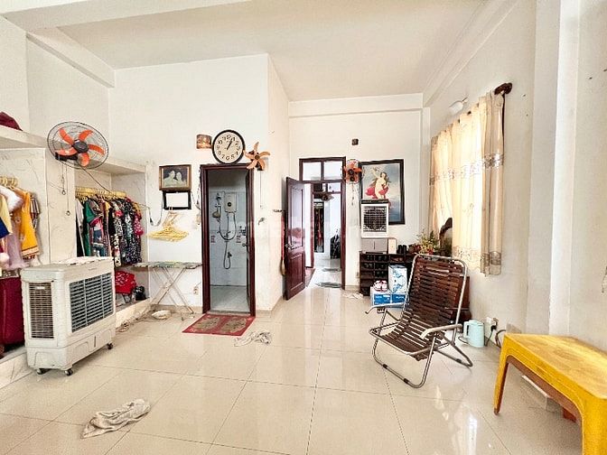 BÁN NHÀ 3 TẦNG NGAY TRẦN XUÂN SOẠN Q.7 GIÁ RẺ