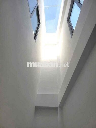 NHÀ 2 TẦNG 80M2 - 4.1 TỶ - TRUNG TÂM - Ô TÔ QUAY ĐẦU.