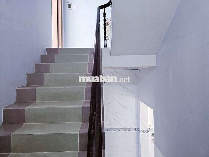Cho thuê nhà trệt 2 lầu 5x20 Hẻm 379 Trần Nam Phú