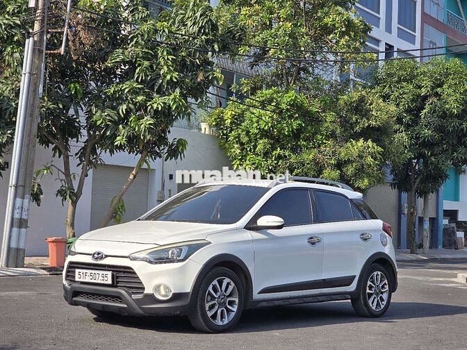 HYUNDAI I20 SX 2015 AT 87000KM BẢO HÀNH 1 NĂM