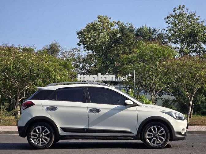 HYUNDAI I20 SX 2015 AT 87000KM BẢO HÀNH 1 NĂM
