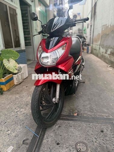 Xe máy Suzuki màu Đỏ