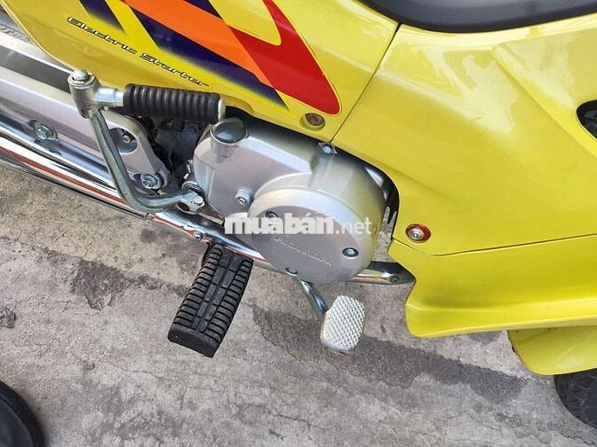 Honda Wave 100 2004 may zin chat Vang don moi 99%