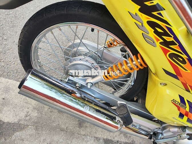 Honda Wave 100 2004 may zin chat Vang don moi 99%