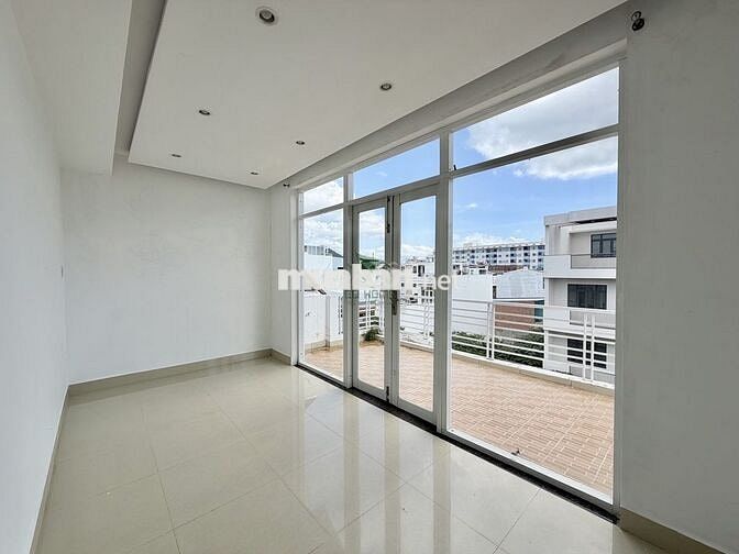 CHO THUÊ NHÀ Ở KINH DOANH 3 TẦNG NGÃ TƯ CẦU DỨA PHÚ NÔNG