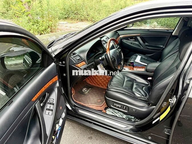Toyota Camry 3.5Q Đen lên nhiều đồ nhất Việt Nam