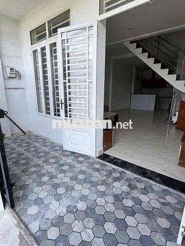 Trệt lầu 5*12; 2pn full nội thất 2 máy lạnh …gần Gò vấp