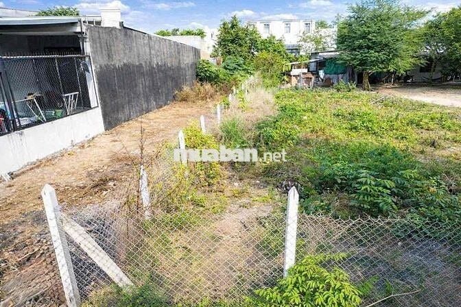 Đất 1/ Phan Đăng Lưu vào 200m tới đất sát Nguyễn Chí Thanh
