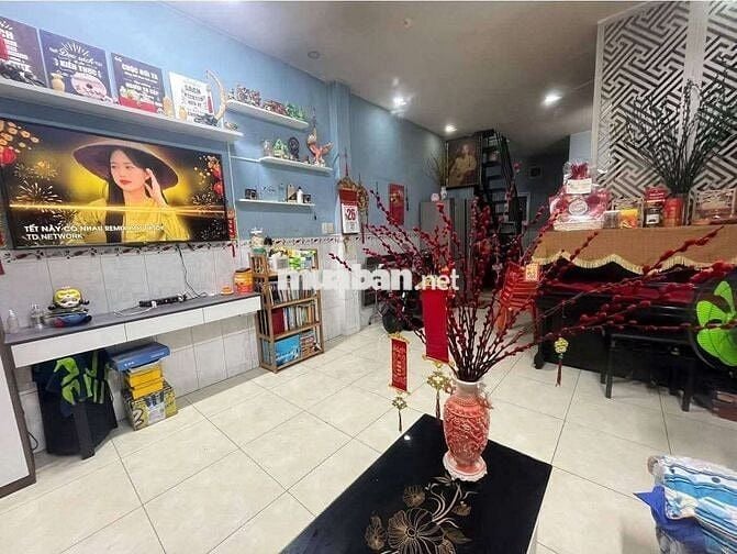 CẦN CHO THUÊ LÂU DÀI CĂN NHÀ NHỎ 4X16M GẦN TRƯỜNG, CHỢ, THÔNG TỨ PHÍA,