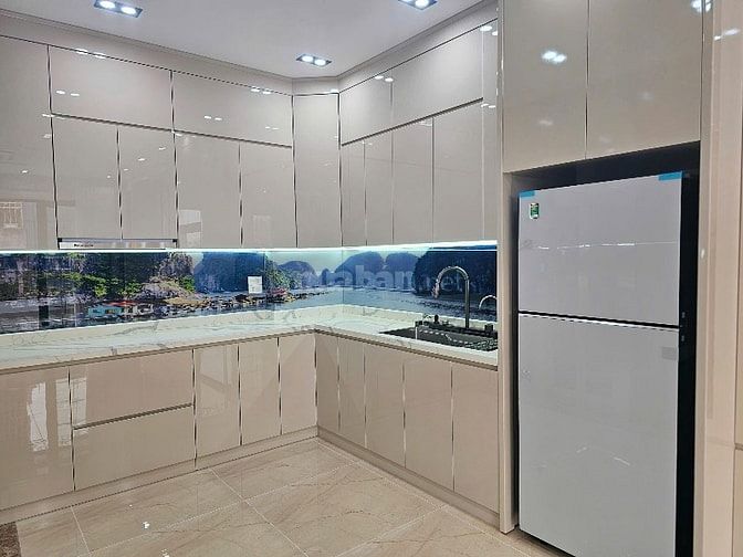 GẤP - NHÀ PHỐ NGUYỄN VĂN HUYÊN - CẦU GIẤY - 40M - 6 TẦNG - KD - Ô TÔ 