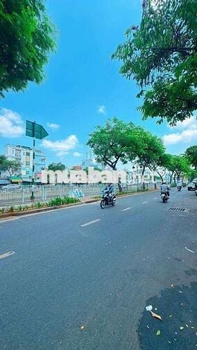 7,1 TỶ CÓ NHÀ MẶT TIỀN LÒ GỐM, Q6 - 3,5X17M - 4 TẦNG