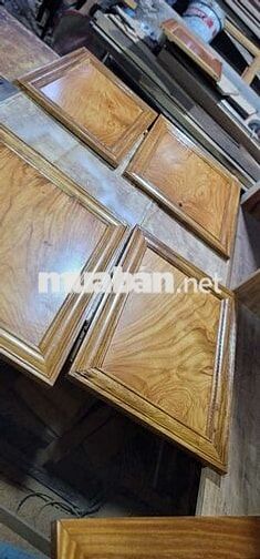 THỢ MỘC GỖ TỰ NHIÊN, THỢ PHỤ