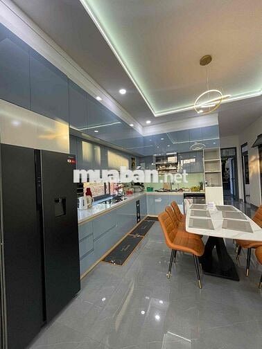 Tuyển thợ lắp đặt nội thất công nghiệp