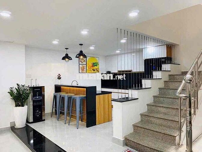 NNC Q10 Full nội thất cao cấp, 3PN,4WC, Sân thượng