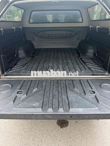 Ford Ranger XLS 2016 Vàng cát