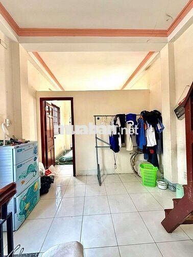 Nhà Đẹp 4 Tầng - Gần Hoà Bình Tô Hiệu 24m2 ( 3.2m x 8m ) Hướng Đông 