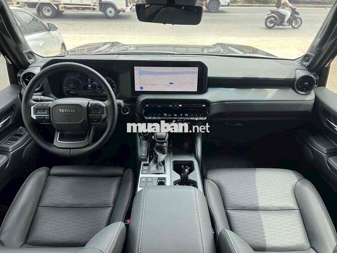 Toyota Prado LC250 2025 2.4 L 3000 km Đen