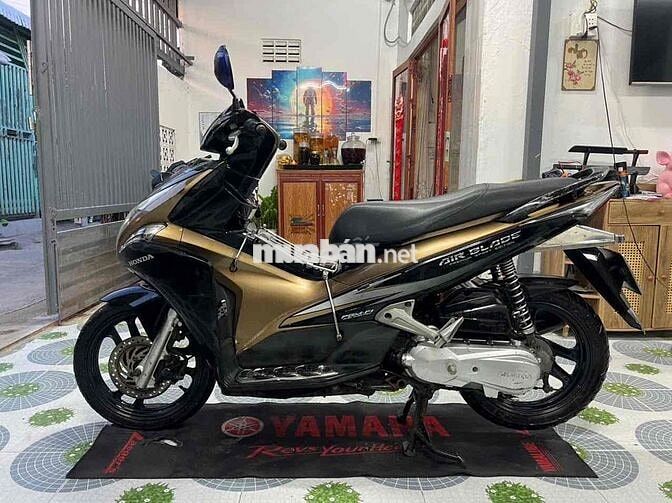 Honda Air Blade FI 2012 Đen vàng