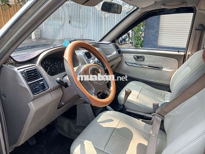 Mitsubishi Jolie 2004 Vàng cát