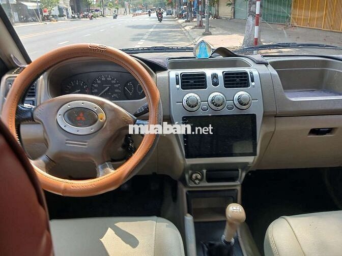 Mitsubishi Jolie 2004 Vàng cát