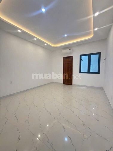Nhà 4m x 18.5m trệt, 2 lầu đường Phan Huy Thực, phường Tân Kiểng, Q7