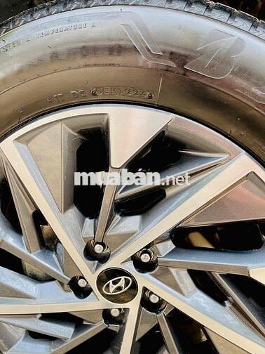 Hyundai Tucson 2.0D dầu Đặc biệt sản xuất 2024