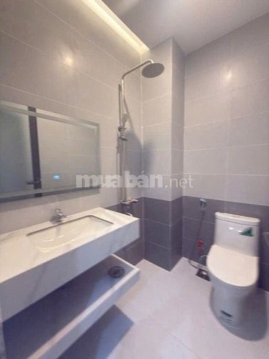 Nhà 4m x 18.5m trệt, 2 lầu đường Phan Huy Thực, phường Tân Kiểng, Q7