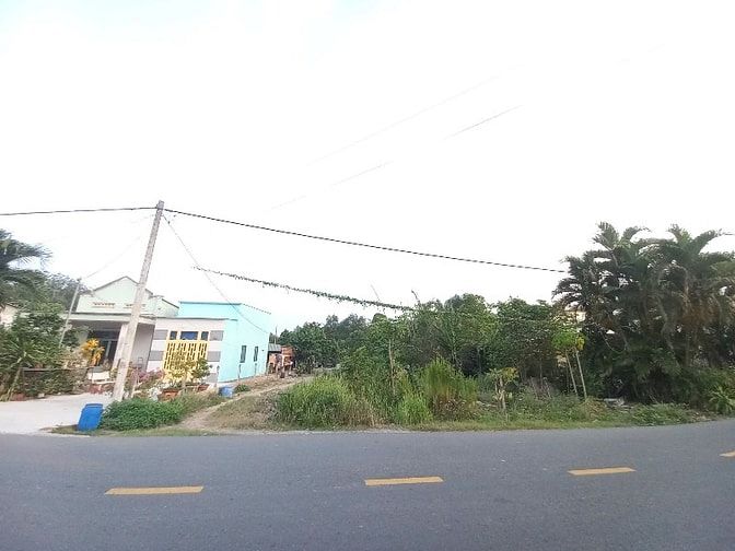 Bán Đất thổ cư 100% dt 9*65 mặt tiền đường Bùi Thị Điệt