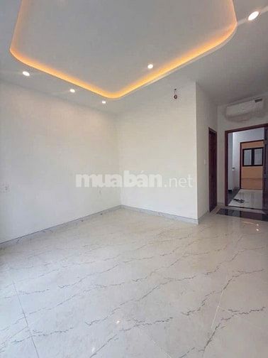 Nhà 4m x 18.5m trệt, 2 lầu đường Phan Huy Thực, phường Tân Kiểng, Q7