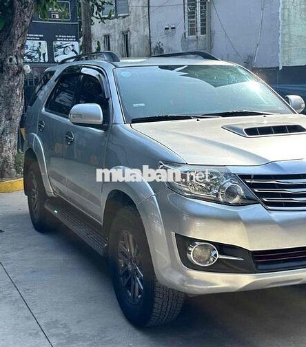 Toyota Fortuner 2015 Bạc