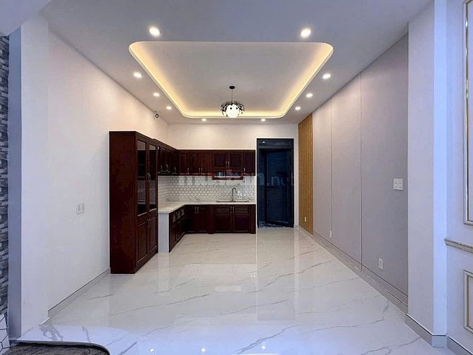 Nhà 4m x 18.5m trệt, 2 lầu đường Phan Huy Thực, phường Tân Kiểng, Q7