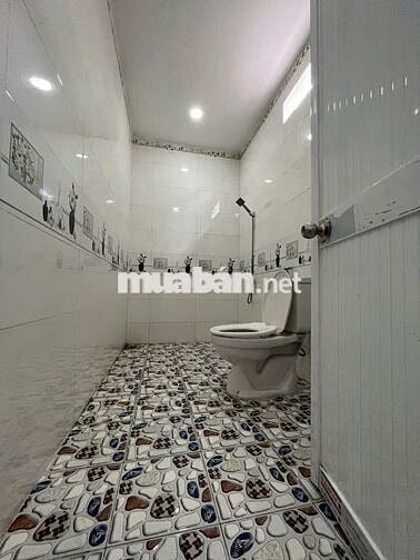 Bù lỗ NH, bán gấp căn Oasic city sát trường Quốc tế, chỉ 1ty990