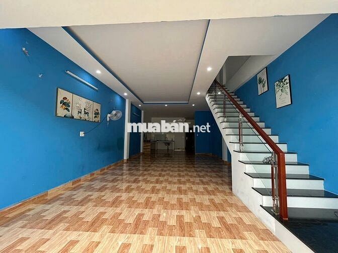 Bù lỗ NH, bán gấp căn Oasic city sát trường Quốc tế, chỉ 1ty990