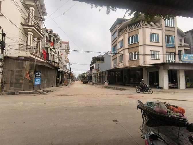 CC BÁN LÔ ĐẤT ĐẦU TƯ TẠI CHÂU NINH 110M2 GIÁ 2.6 TỶ SÁT DỰ ÁN TRUMP 