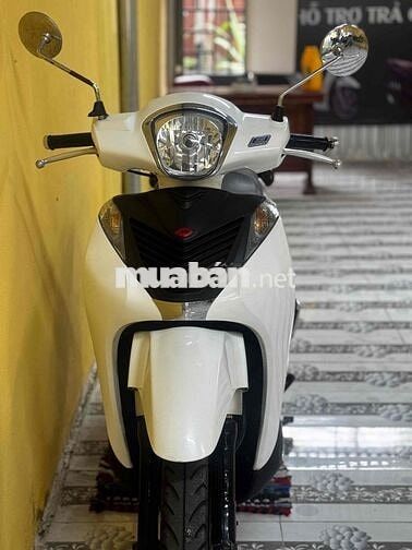 Honda SH Mode Trắng đen