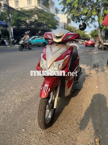 Yamaha Luvias Đỏ