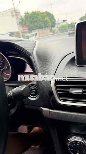 Mazda Mazda3 2017 Đỏ 5 chỗ