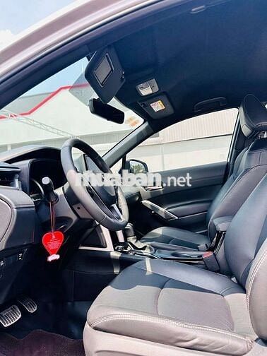 Toyota Corolla Cross 2022 1.8G 40.000km Bạc