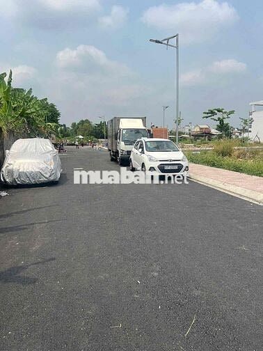 TÔI CẦN TIỀN BÁN GẤP LÔ ĐẤT 1/BÙI THỊ LÙNG ĐƯỜNG 13M VỈA HÈ LỀ ĐƯỜNG